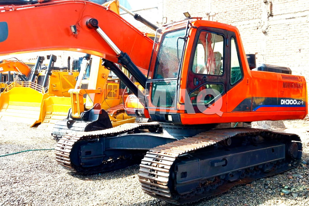 EXCAVADORA DOOSAN